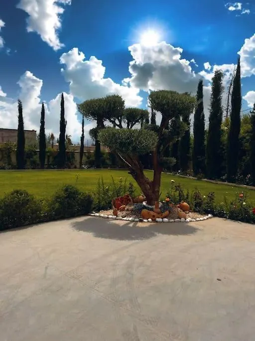 Les Jardins D'Ailleurs Villa Marrakesh 0*,
